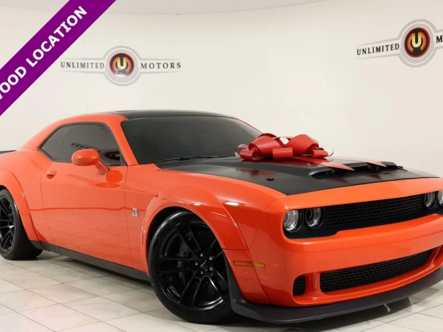 2021 Dodge Challenger R/T Scat Pack Widebody photo 1