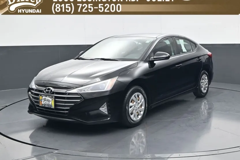 2019 Hyundai Elantra SE photo 1