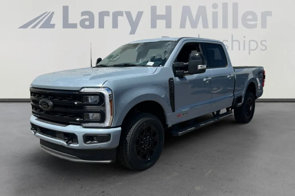 2024 Ford F-250 Lariat photo 1