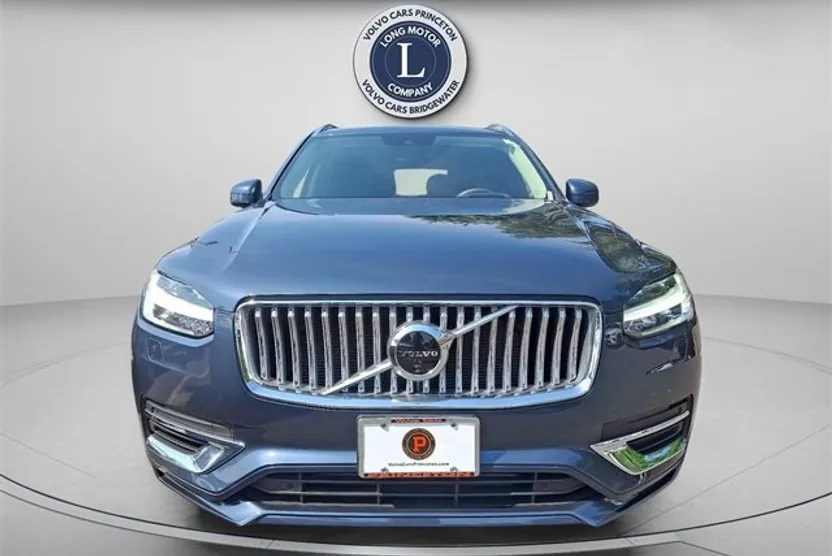 2022 Volvo XC90 Recharge Inscription AWD photo 1