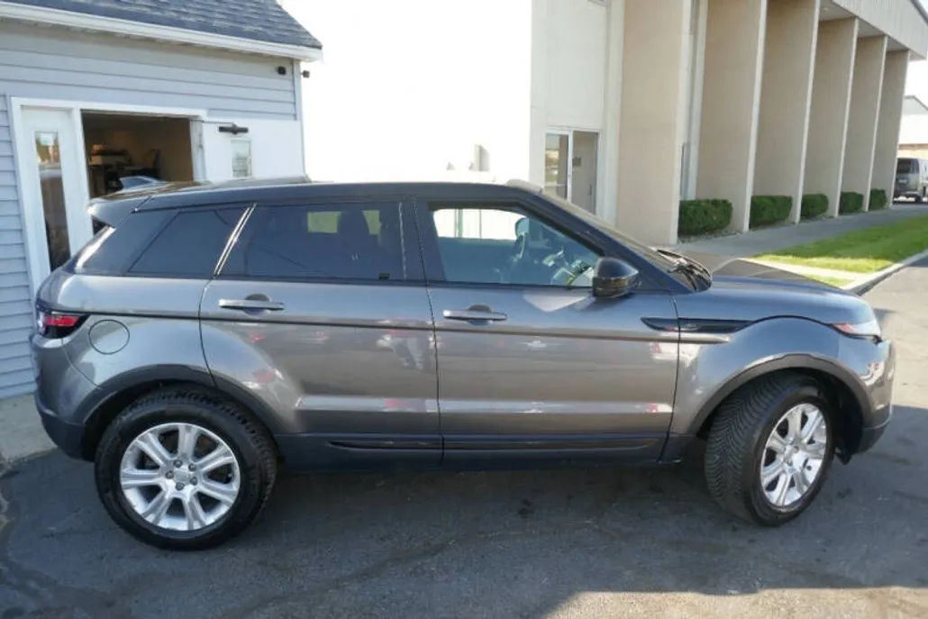 2017 Land Rover Range Rover Evoque SE Premium photo 1