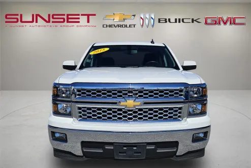 2015 Chevrolet Silverado 1500 LT photo 2