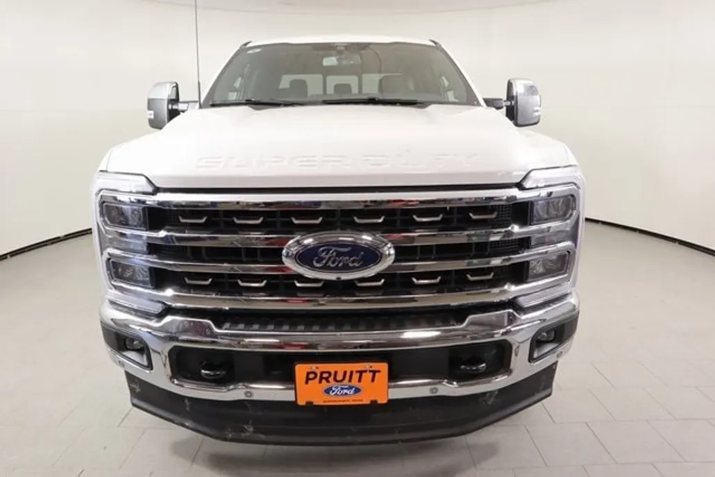 2025 Ford F-250 King Ranch photo 1