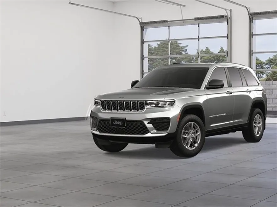 2025 Jeep Grand Cherokee Laredo X photo 1