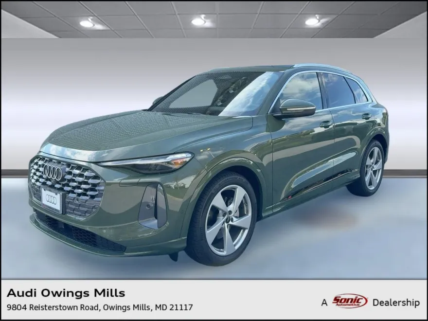 2025 Audi Q5 2.0T Prestige photo 1