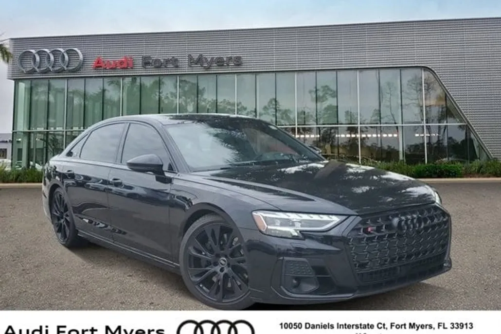 2025 Audi S8 4.0T photo 1
