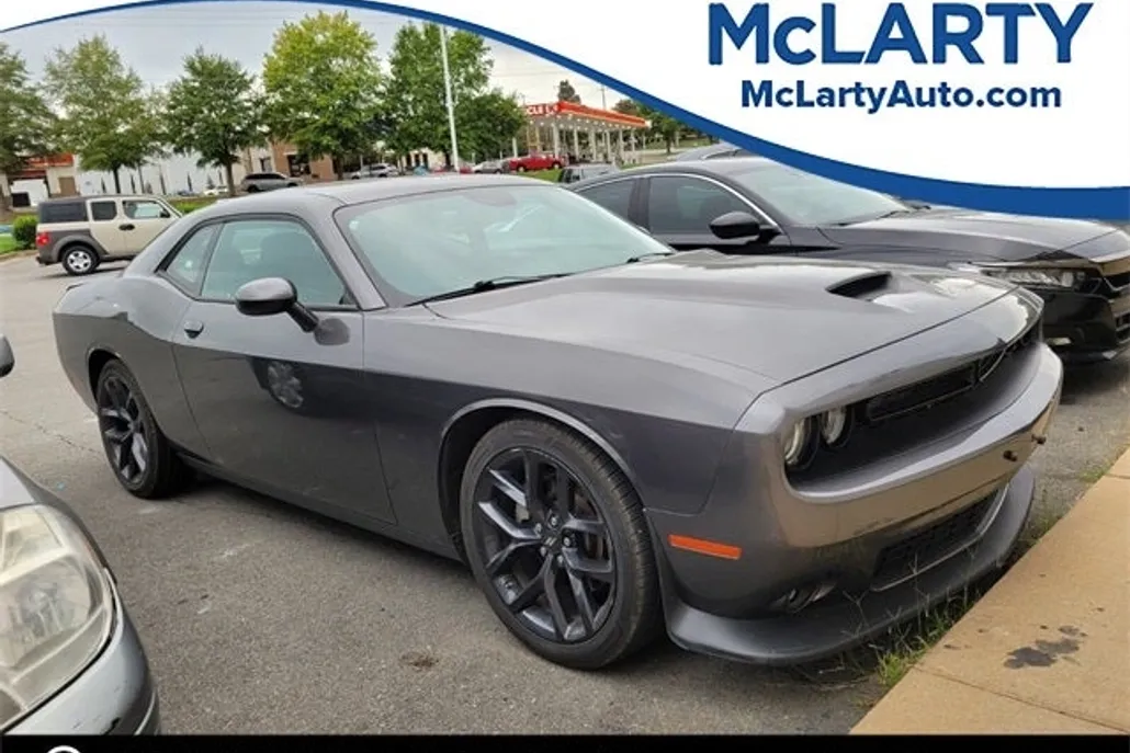 2022 Dodge Challenger GT photo 1