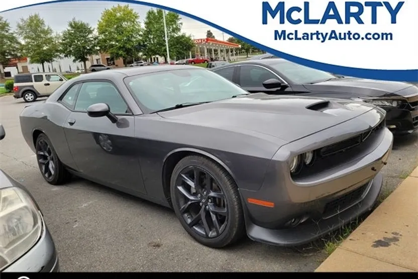 2022 Dodge Challenger GT photo 1