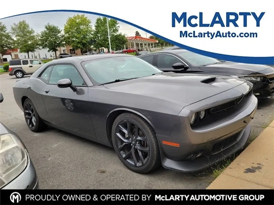 2022 Dodge Challenger GT photo 1