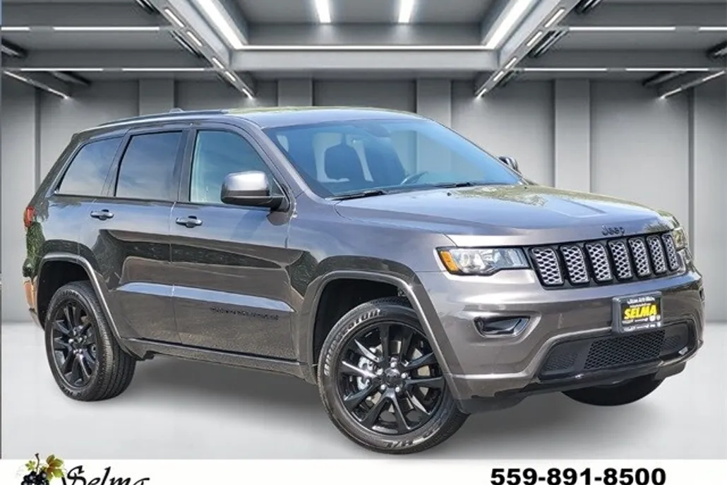 2021 Jeep Grand Cherokee Laredo X photo 1