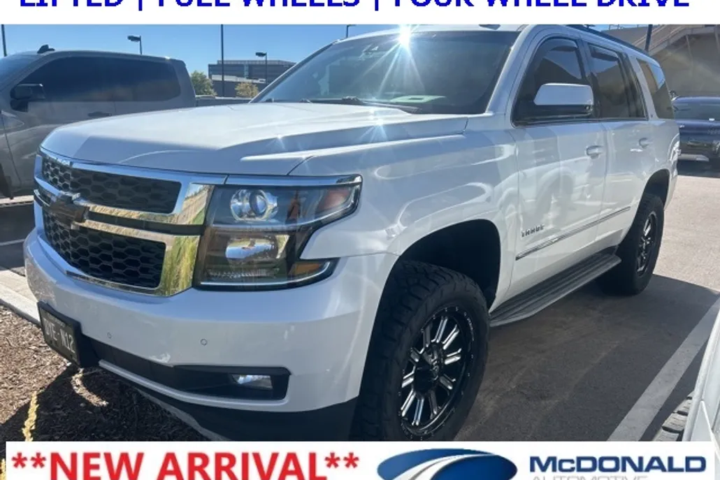 2016 Chevrolet Tahoe LT photo 1