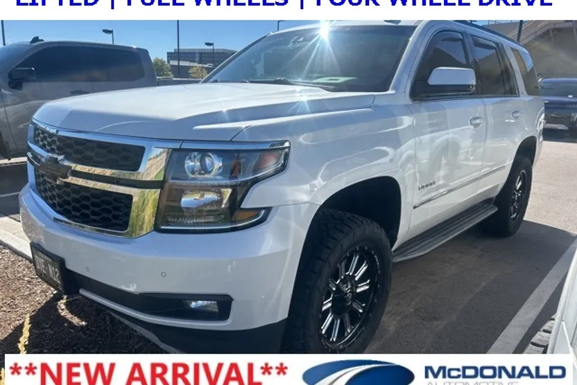 2016 Chevrolet Tahoe LT photo 1