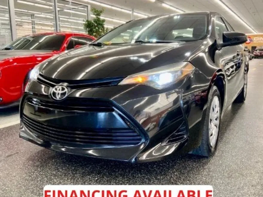 2019 Toyota Corolla L photo 1