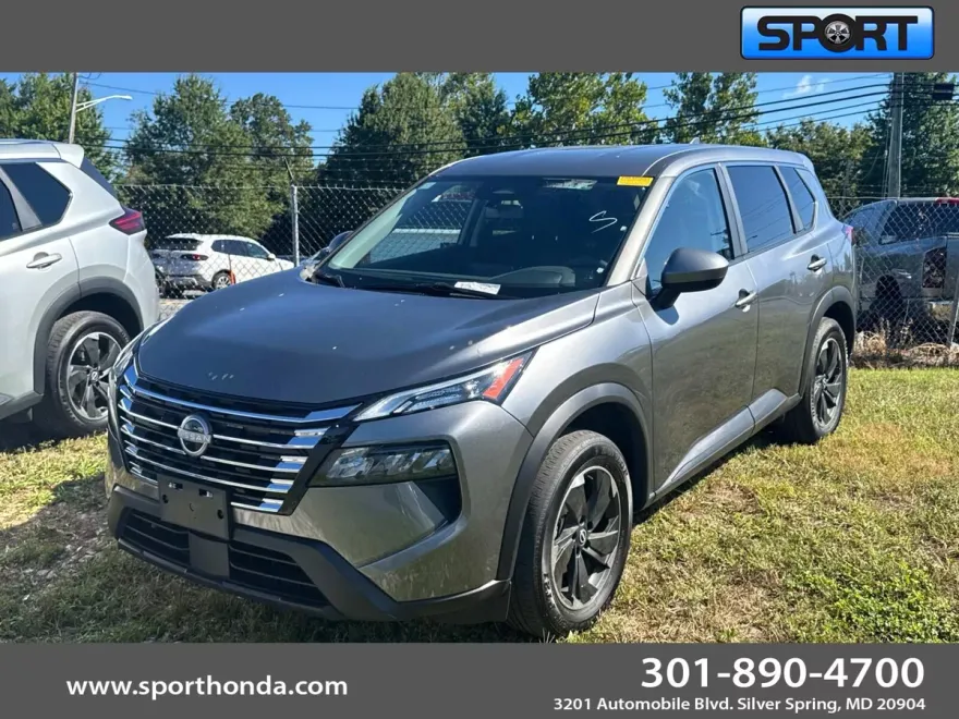 2024 Nissan Rogue SV photo 1