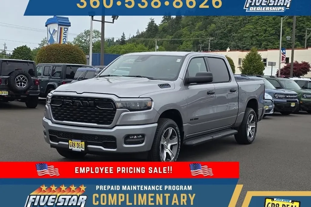 2025 Ram 1500 Tradesman photo 1