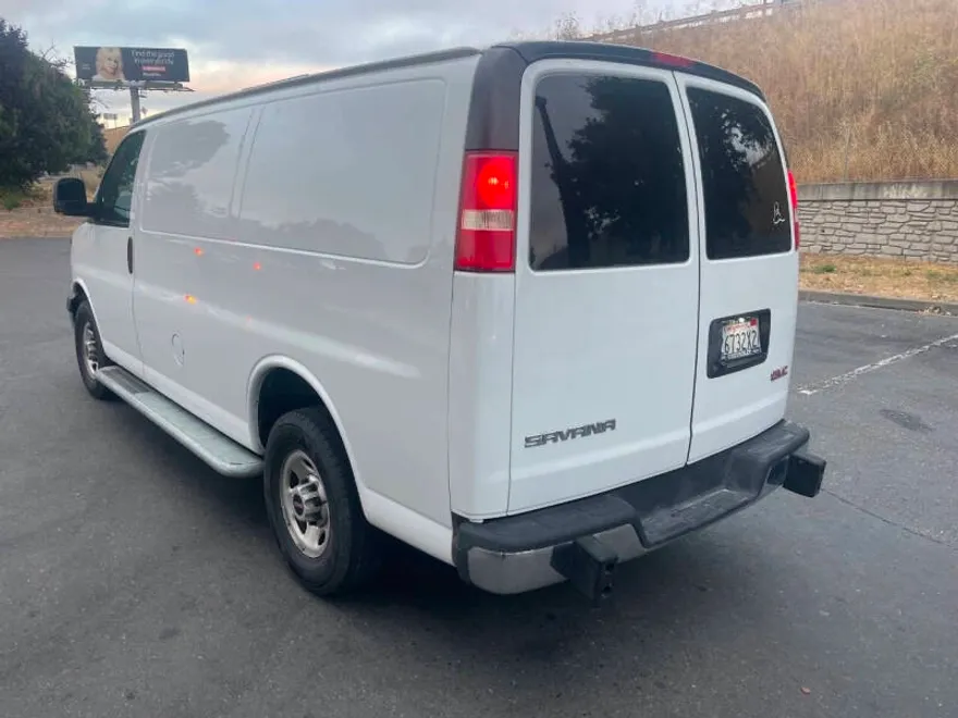 2018 Gmc Savana 2500 Cargo photo 1