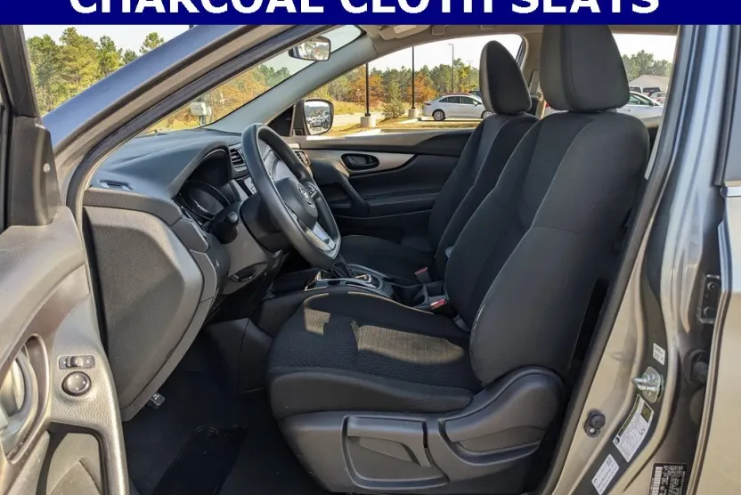 2021 Nissan Rogue Sport S photo 1