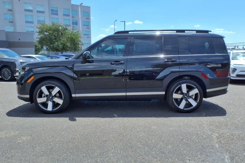 2026 Hyundai Santa Fe Limited photo 1