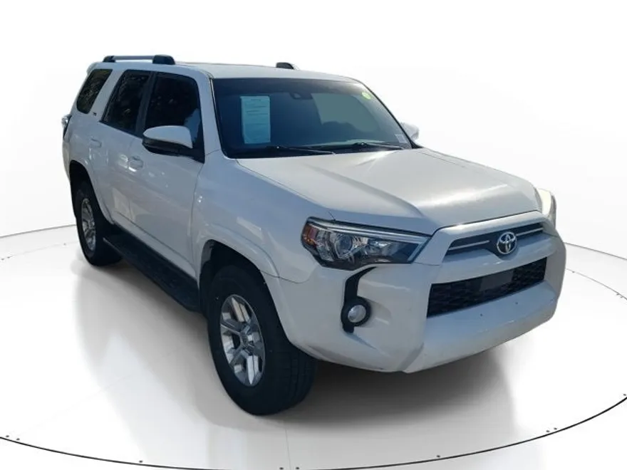 2020 Toyota 4Runner SR5 photo 1