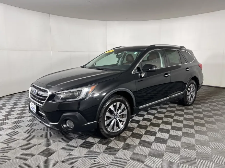 2019 Subaru Outback 2.5i photo 1