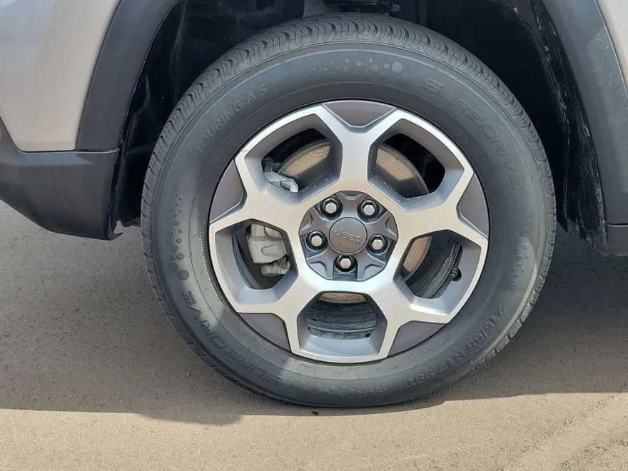 2022 Jeep Compass Trailhawk photo 1