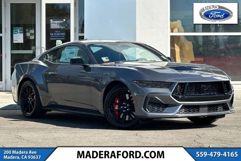 2025 Ford Mustang GT photo 1