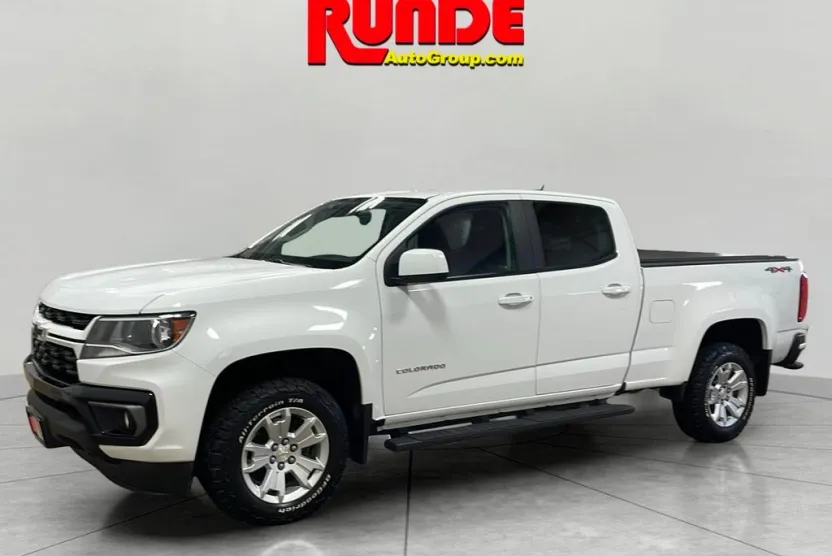 2022 Chevrolet Colorado LT photo 1