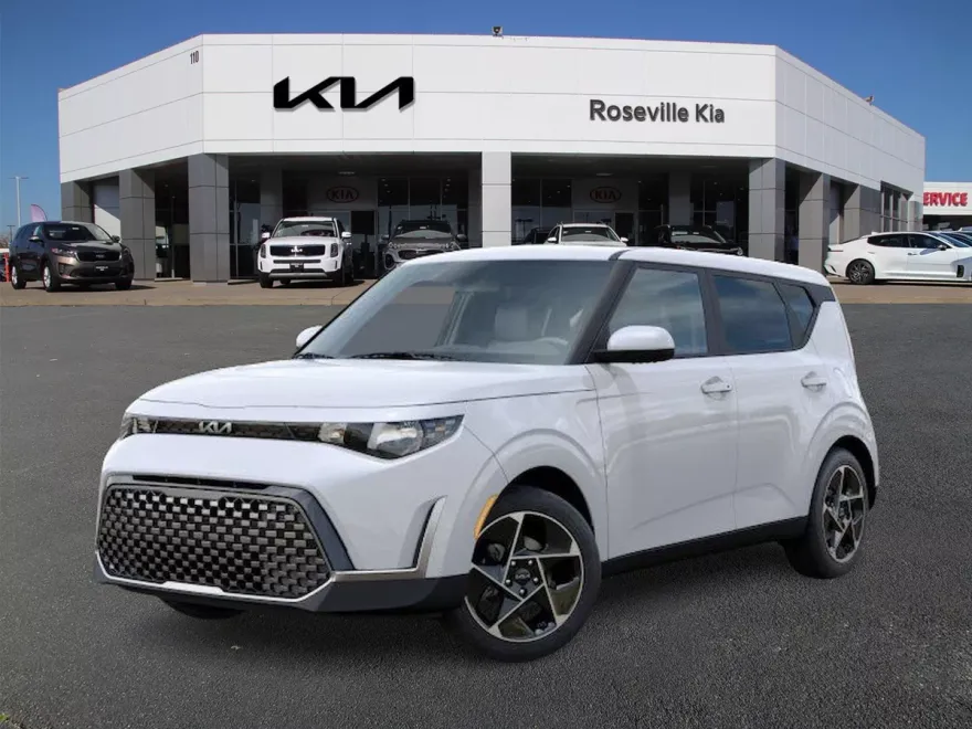 2025 Kia Soul EX photo 1