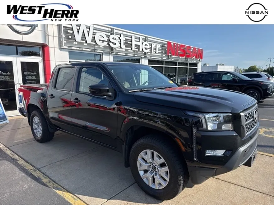 2023 Nissan Frontier SV photo 1