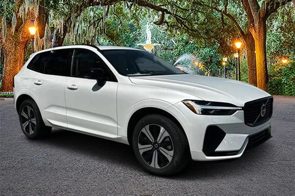 2024 Volvo XC60 Recharge photo 1