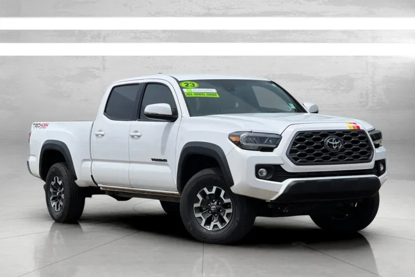 2023 Toyota Tacoma TRD Sport 4x4 photo 1