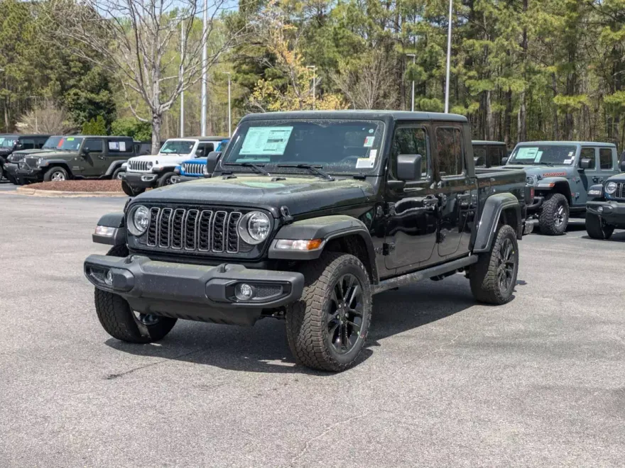 2025 Jeep Gladiator Sport photo 1