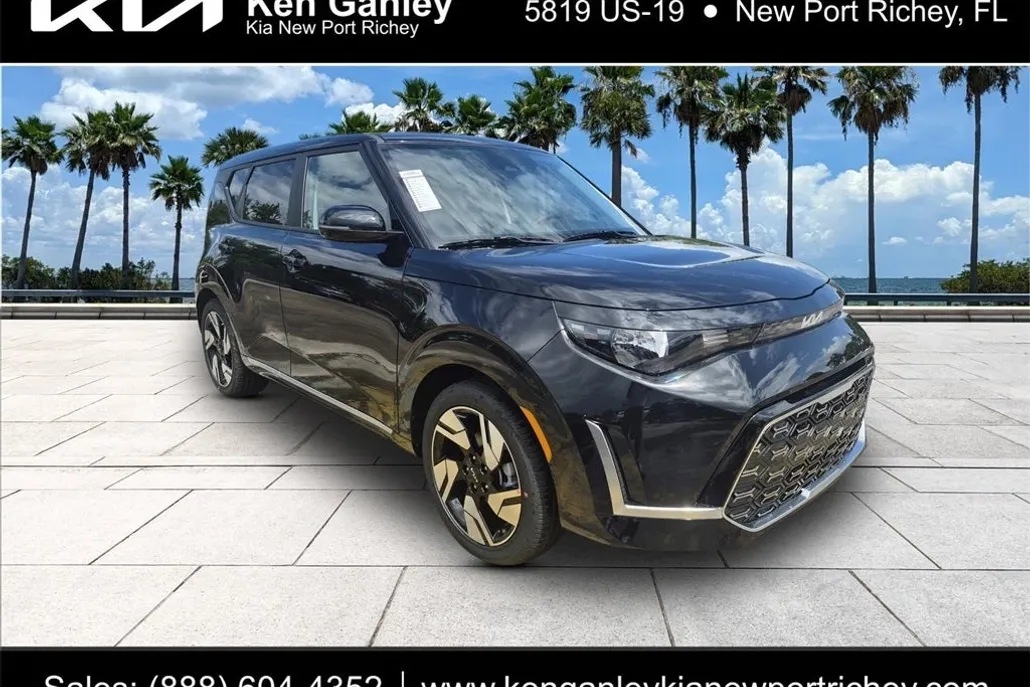 2025 Kia Soul GT-Line photo 1