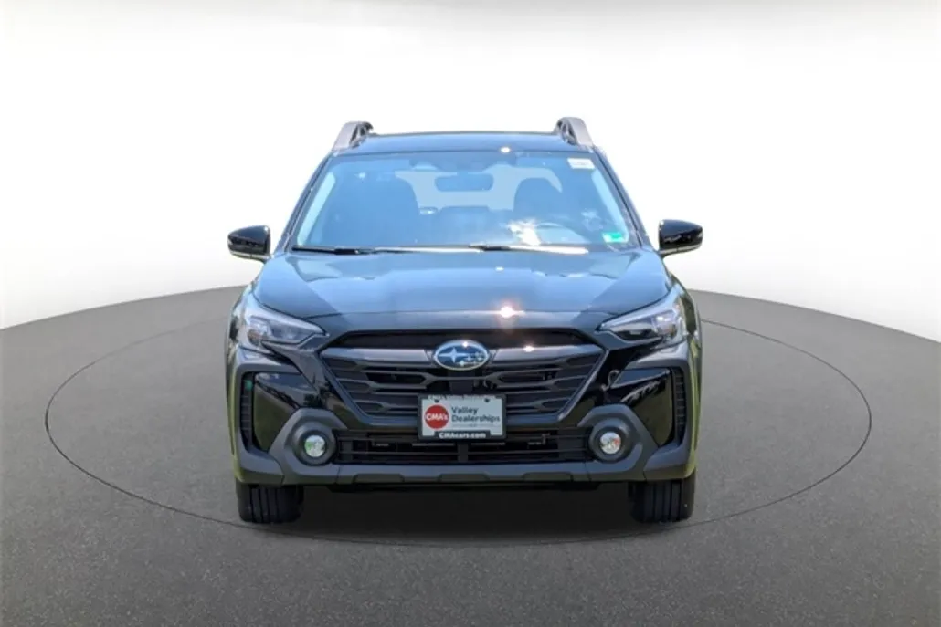 2025 Subaru Outback Premium photo 1