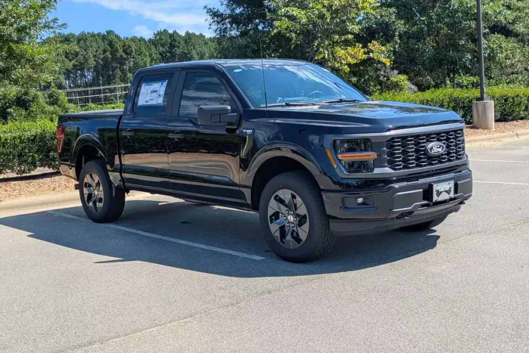 2025 Ford F-150 STX photo 1