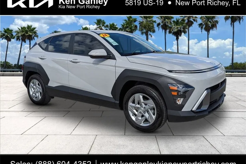 2024 Hyundai Kona SE photo 1