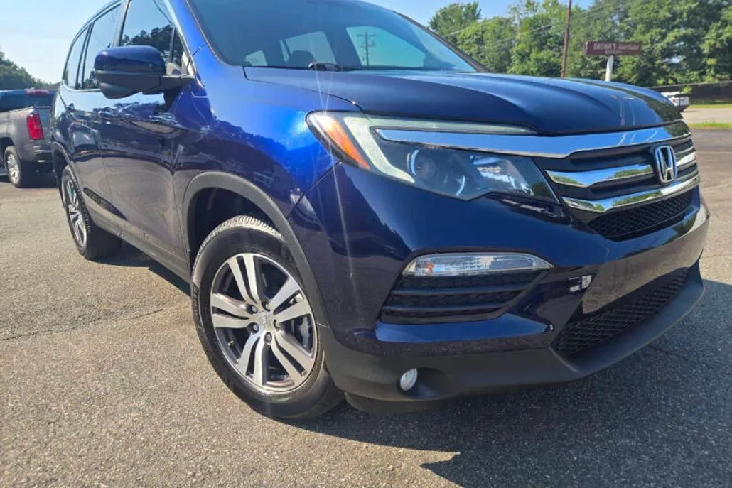 2018 Honda Pilot EX photo 1
