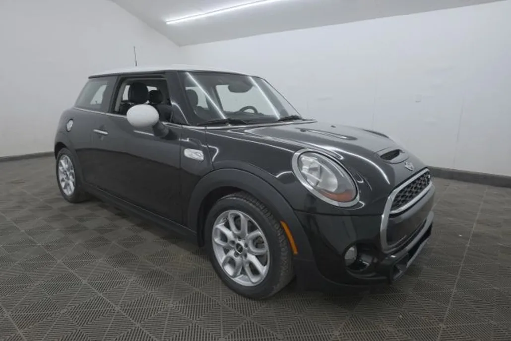 2016 Mini Cooper 2 Door Hardtop S photo 1