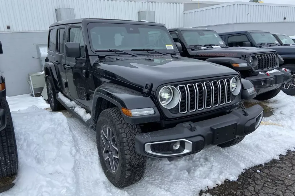 2025 Jeep Wrangler Sahara photo 1