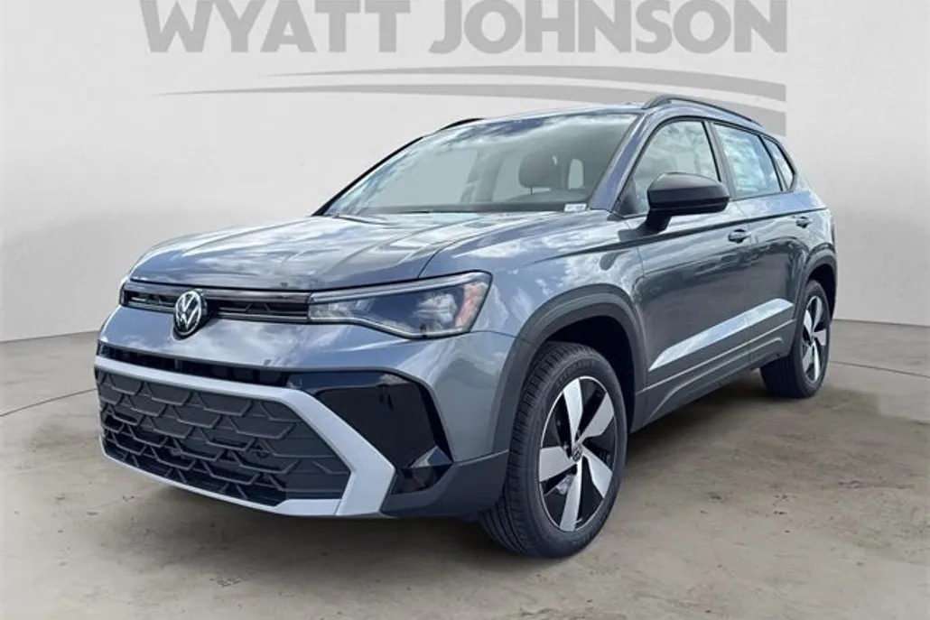 2025 Volkswagen Taos S photo 1
