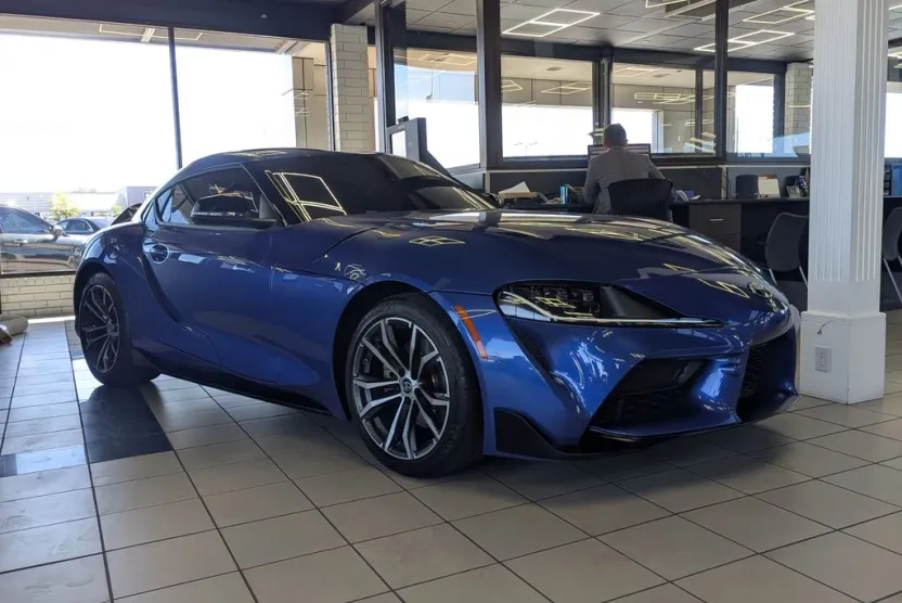 2024 Toyota Supra 2.0 photo 1