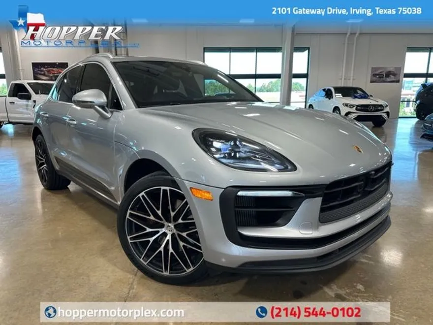 2023 Porsche Macan S photo 1
