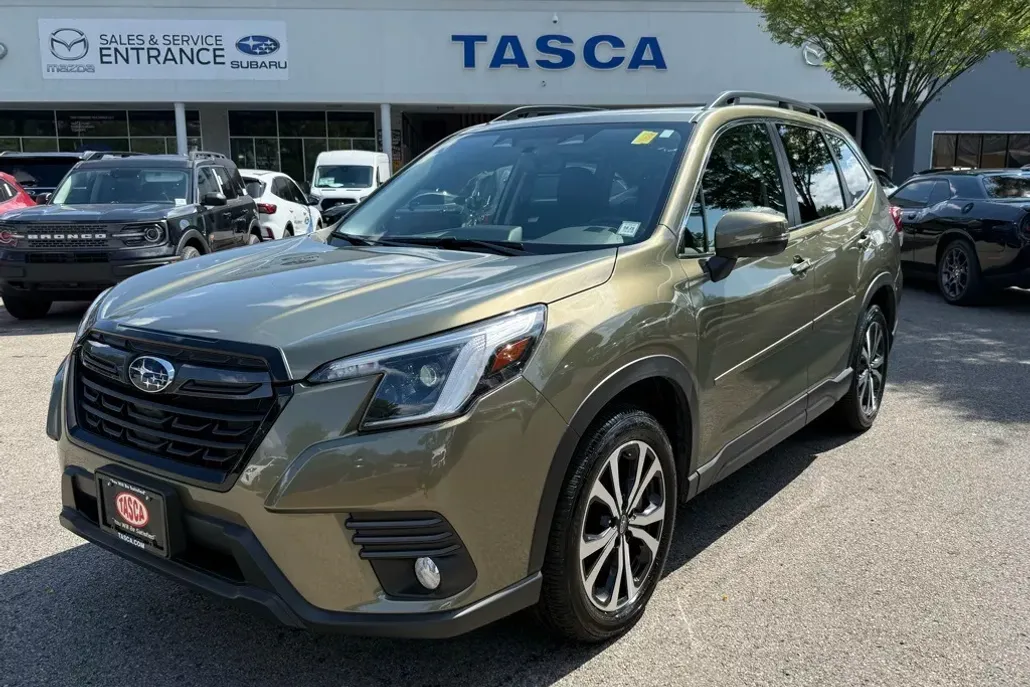 2023 Subaru Forester Limited photo 1