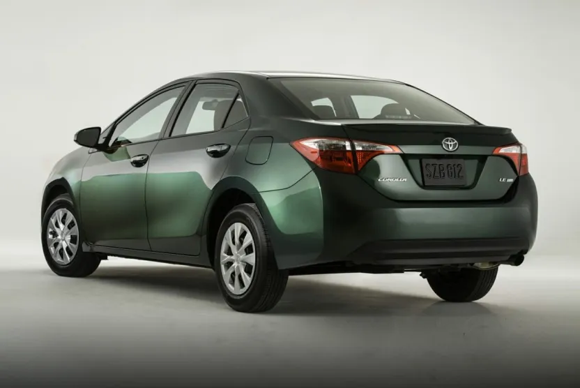 2015 Toyota Corolla L photo 1