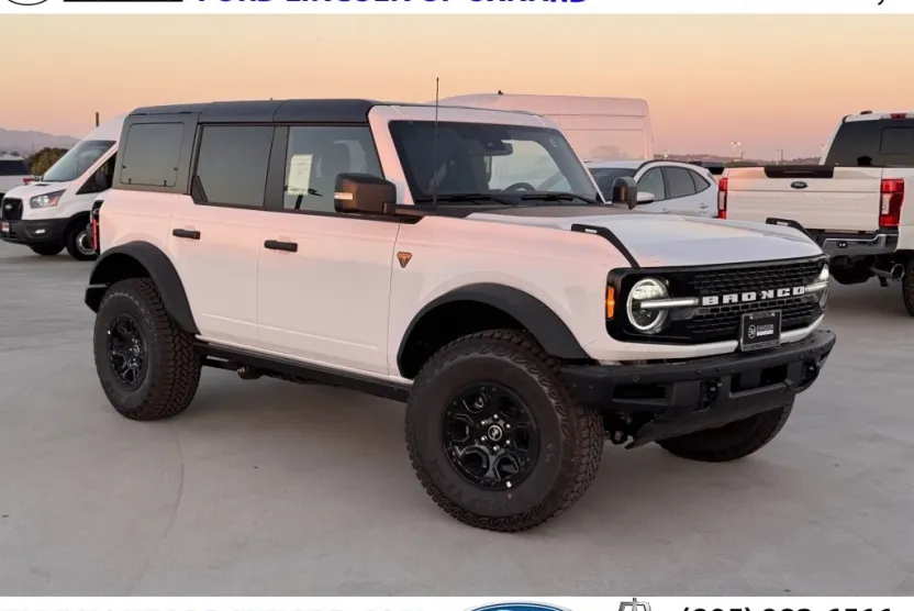 2025 Ford Bronco Badlands photo 1