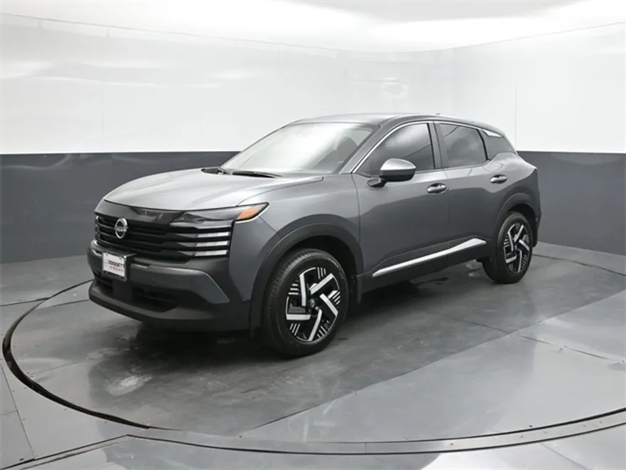 2025 Nissan Kicks SV photo 1
