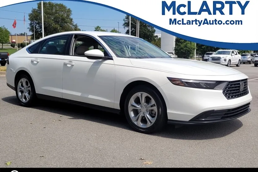 2024 Honda Accord LX photo 1
