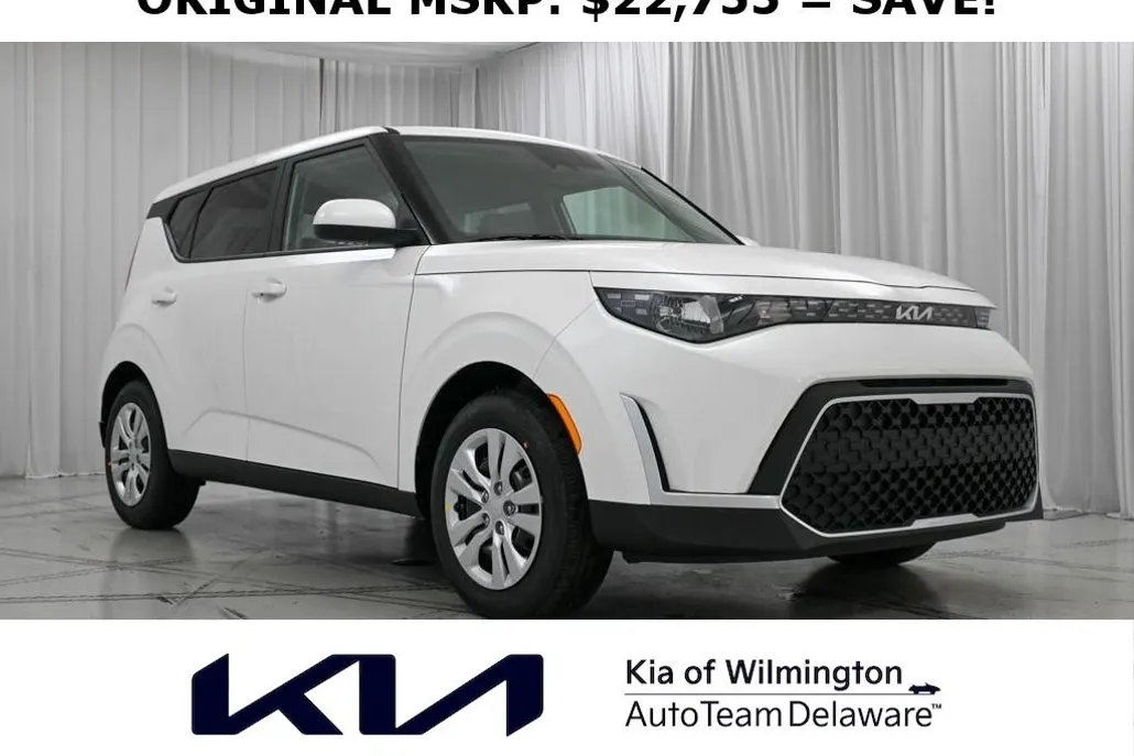2025 Kia Soul LX photo 1