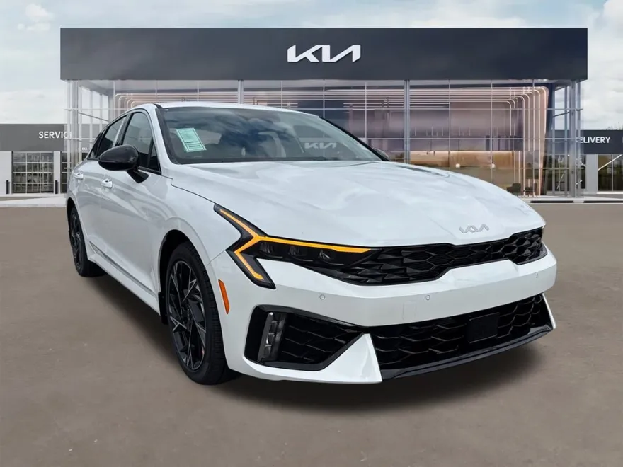 2026 Kia K5 GT-Line photo 1