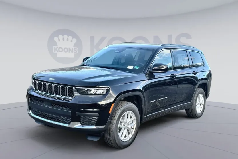2025 Jeep Grand Cherokee Laredo photo 1